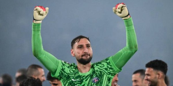 绝了，刚夺欧冠冠军就拒绝续约！大巴黎明星意在钱财，曼联出手欲挖