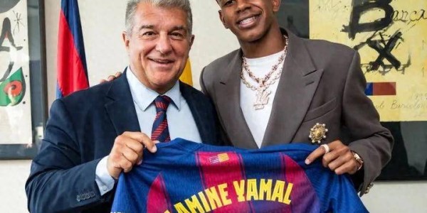 16岁！亚马尔成巴萨新10号，续约至2031年，他想走出自己的路