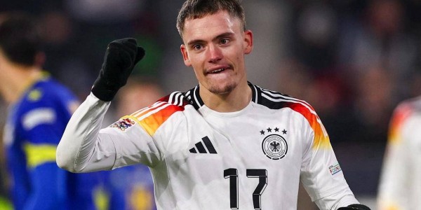 利物浦以14亿欧元签下维尔茨，引发热议，球迷们纷纷称赞操作实力