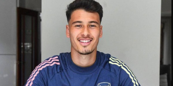 放弃日本球员，拜仁寻找边锋认可阿森纳年轻人？24岁的他值多少