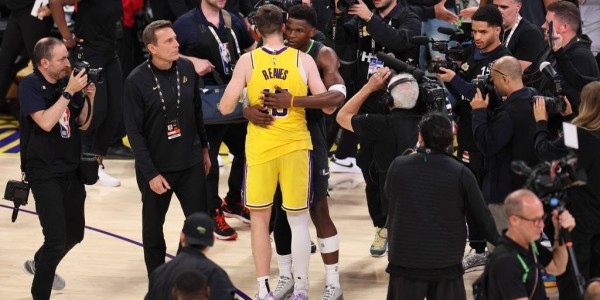 里夫斯拒湖人4年8920万美元顶薪续约 明夏谋求更大合同