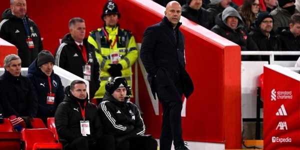 闷平利兹联结束三连胜：亿元先生隐身无贡献，斯洛特毫无战术可言