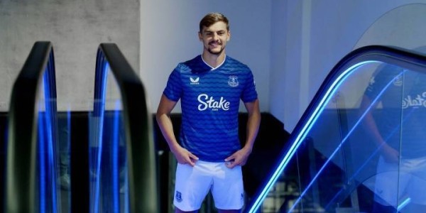 能买又能卖！切尔西2500万镑卖霍尔，今夏卖8人收入超1.8亿欧