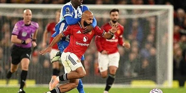 曼联认定巴莱巴不值1亿！若不降价或状态提升，明年不再考虑引进