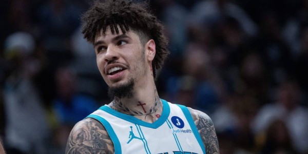 三球引发主控逃跑危机 莫兰特吹杨哈登都要换队？