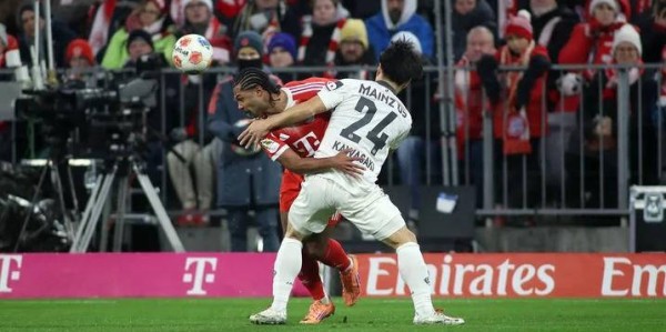 欧冠6冠王惊险保分，拜仁85%控球狂轰24脚，创造52年德甲神迹