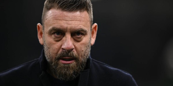 阿莱格里怒斥球队再犯错：米兰1-1战平佛罗伦萨背后的战术解析