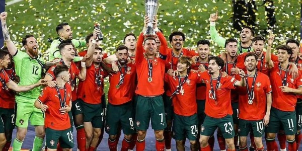 随着葡萄牙队夺冠，C罗又刷新5大纪录，还诞生了4位五冠王