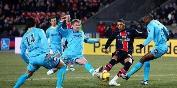 周三029：法甲 巴黎FCVS里昂，专家最新比分预测！