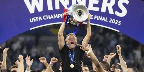 两次率队加冕三冠王有多难？仅2人做到，瓜帅上榜，均是巴萨出品