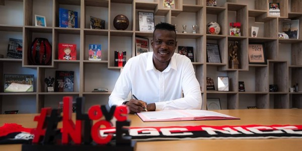 官方：19岁曼城中卫朱马-巴租借加盟尼斯，为期一年