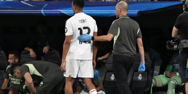 阿诺德伤缺6-8周无缘战马竞尤文巴萨 亦难重返安菲尔德