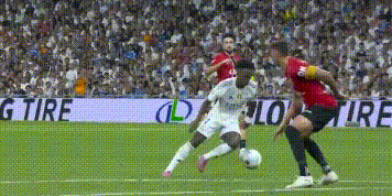 一场2-1！让巴萨有压力了：皇马主场逆转+赛季3连胜，西甲领跑