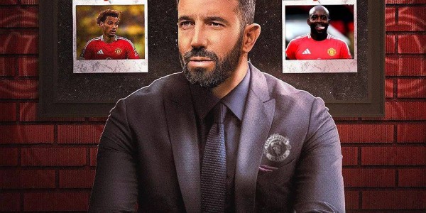 最适合曼联新9号是谁？阿莫林理想中锋标准揭秘，埃基蒂克有一致命缺陷