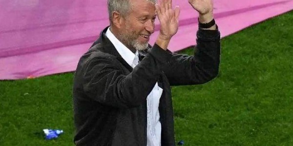 25亿镑被冻结3年！58岁阿布怒批英政府：狗在吠叫 再也不买球队了