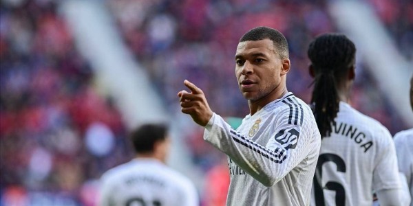 1：0，皇马西甲亮相获首胜，虽有2大亮点，难掩3点尴尬