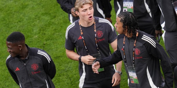 曼联锋线大洗牌：阿莫林关键决策，霍伊伦德转会国米成焦点