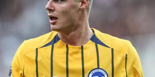 罗马敲定弗格森转会，布莱顿射手将加盟意甲跻身传奇行列