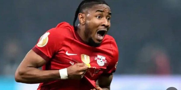 切尔西德甲金靴离队，拜仁巴萨角逐中