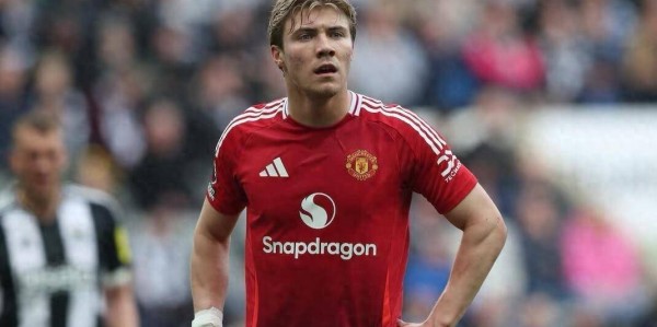 霍伊伦周日早上体检，那不勒斯年薪五百万欧