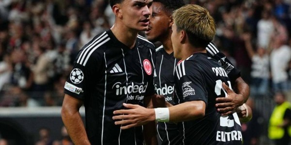 一场5-1完成逆转好戏，两记乌龙球，土超领头羊倒下：欧冠首败