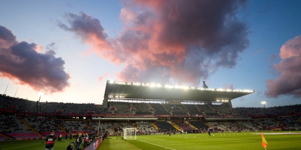 切尔西迎战巴萨：斯坦福桥上演巅峰对决