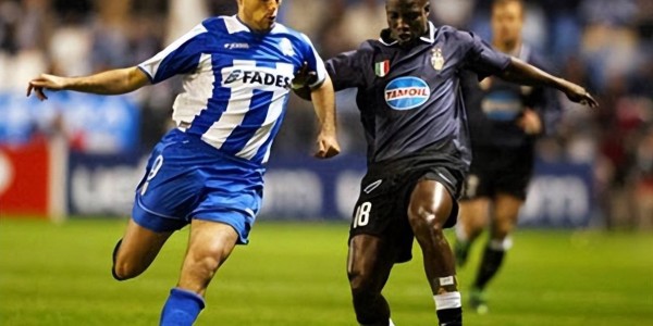 先草签皇马却被退货，后拒绝试训无缘中超，西甲金靴架不住运气差