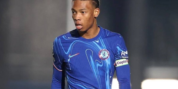 切尔西新星现身斯特拉斯堡，永久转会谈判进行中