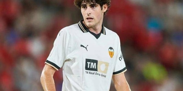 哈维 - 格拉的抉择：曼联的潜在新援