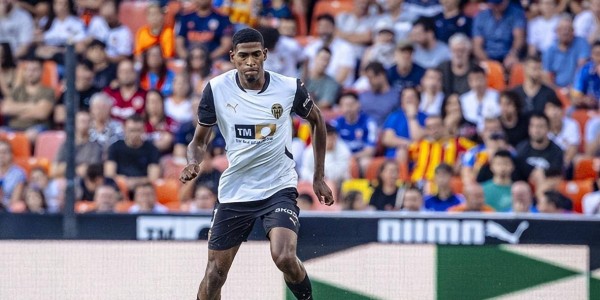 国米欲签下20岁西甲后卫天才，2000万欧元成交，英超豪门或争夺