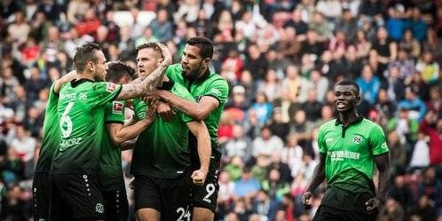 德甲：奥格斯堡VS莱比锡红牛赛前全方位分析与比分预测