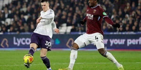 谢什科绝平曼联1-1守住前四！卡里克明显犯错，真正考验已经到来