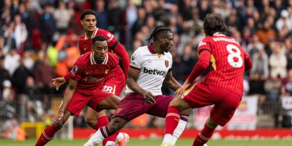 9500万！米兰死咬天价，拜仁挖角莱奥恐梦碎？父亲密谈引爆悬念