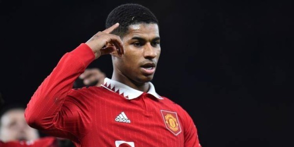 曼联前10号终于圆梦！主帅亲自点名促成转会，他来到了诺坎普