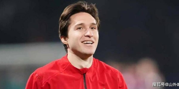 意外！基耶萨无缘利物浦欧冠名单，未来转会或成明智之选