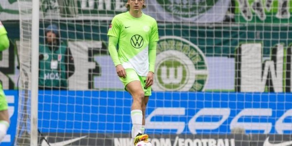 记者：沃尔夫斯堡后卫博瑙接受利兹联体检，转会费600万欧