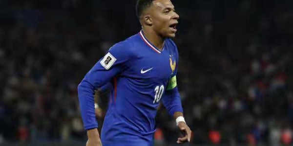 姆巴佩孤独抉择，世界杯优先引发皇马内部风波，顶级之路难免争议纷纷！