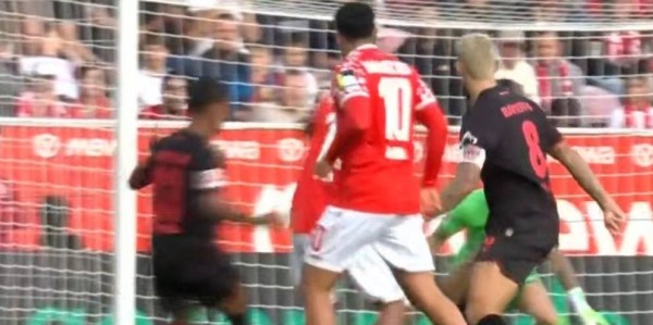 随着拜仁2-1多特，七连胜领跑，勒沃库森4-3，德甲最新积分榜出炉