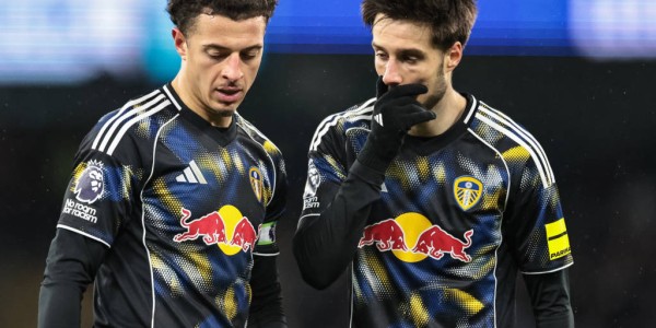 欧冠八强战术解析：曼城与巴黎的较量，谁能笑到最后？