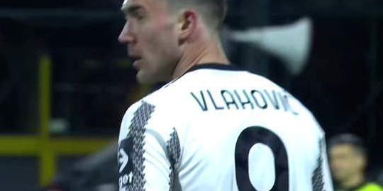 曼联2000万可签新9号？哲凯赖什或借曼联自我推销，奥斯梅恩也效仿