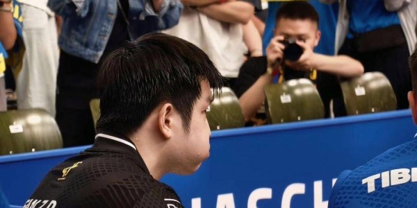 请善待他！在德甲所有人对樊振东都了若指掌，他却对他们一无所知