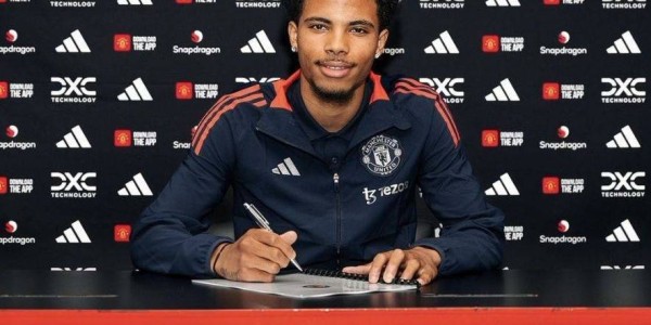 记者：曼联19岁左边锋伊桑-威廉姆斯合同仅剩一年，比利时2队关注