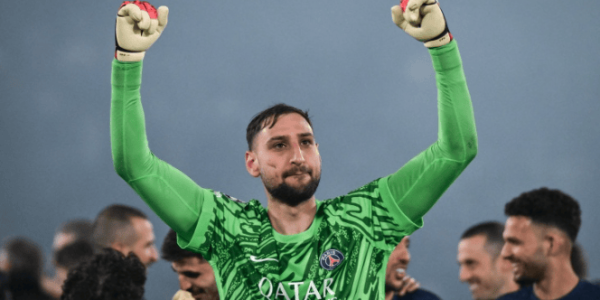 绝了，才拿欧冠冠军！就拒绝续约！大巴黎巨星贪财，曼联出面挖人