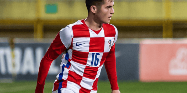 22岁克罗地亚中场巴图里纳2500万欧加盟科莫，开启意甲新征程