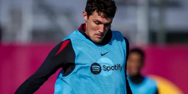 10球3助攻强势表现！巴萨锁定曼城失意多面手后卫，克里斯滕森绝佳接班人