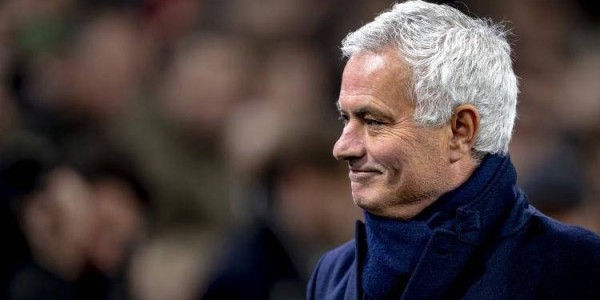 穆里尼奥再下一城，距离榜首仅差5分，坚定信念追逐冠军梦想