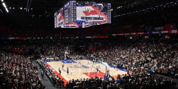 留NBA不乐观!季前赛首秀没球权 曾凡博游离在篮网体系外