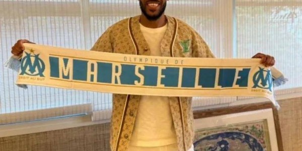 1夜6大转会！蓝军敲定铁卫，奥巴梅扬重返法甲，土超迎3大新援