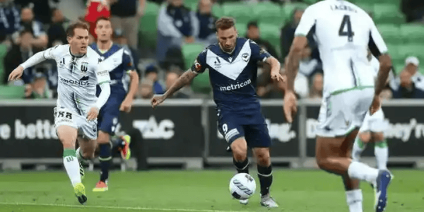 特鲁瓦VS朗斯 法乙榜首守主场，法甲劲旅冲连胜