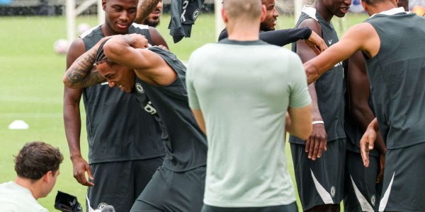 欧足联官方：切尔西巴萨等俱乐部因财务违规被罚款